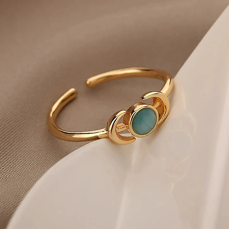 Lotus Opal Ring – 18k Gold Plated