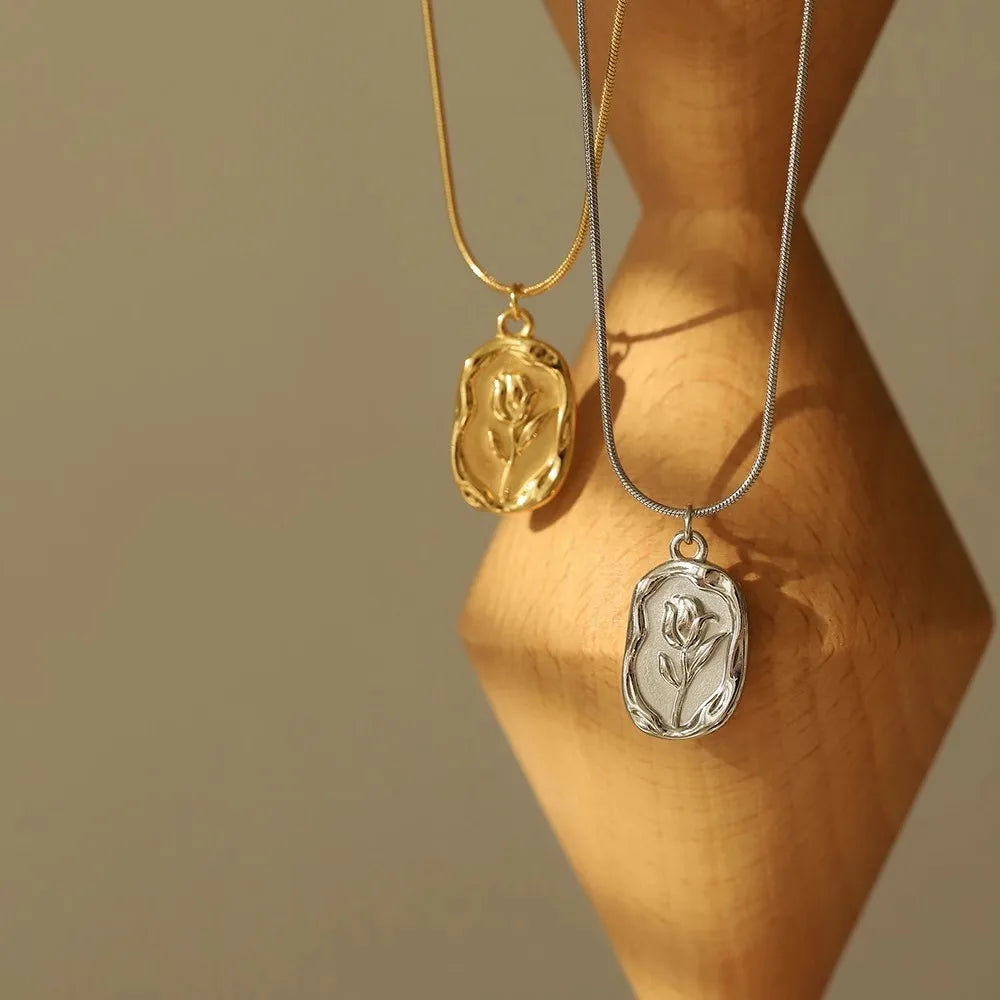 Tulip Pendant Necklace