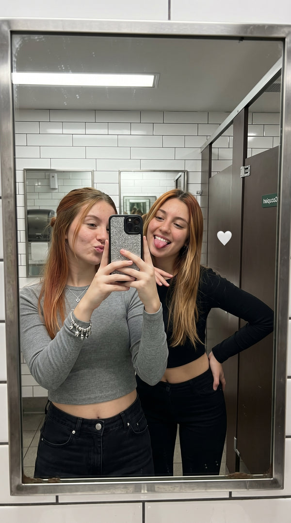 Elena B. and Noémie F.