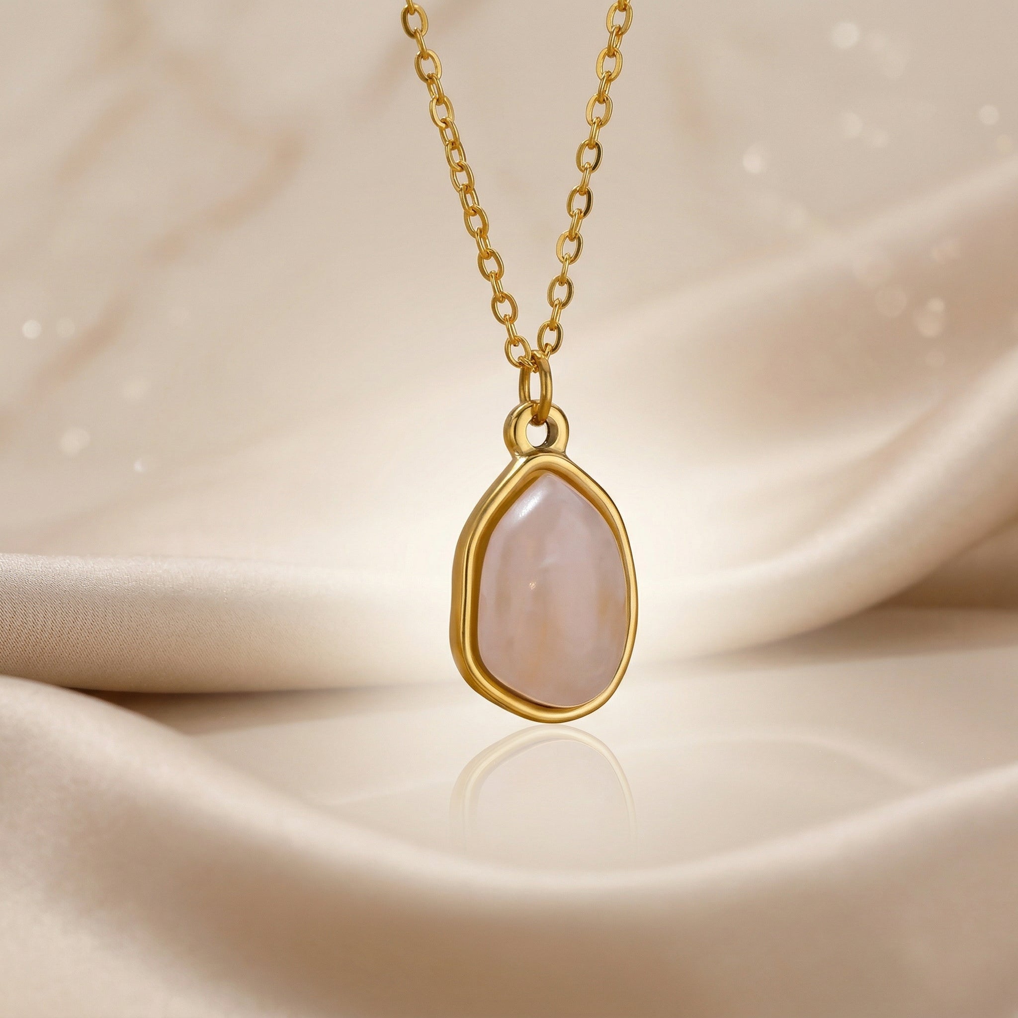 Oval Opal Pendant Necklace – 18k Gold Plated