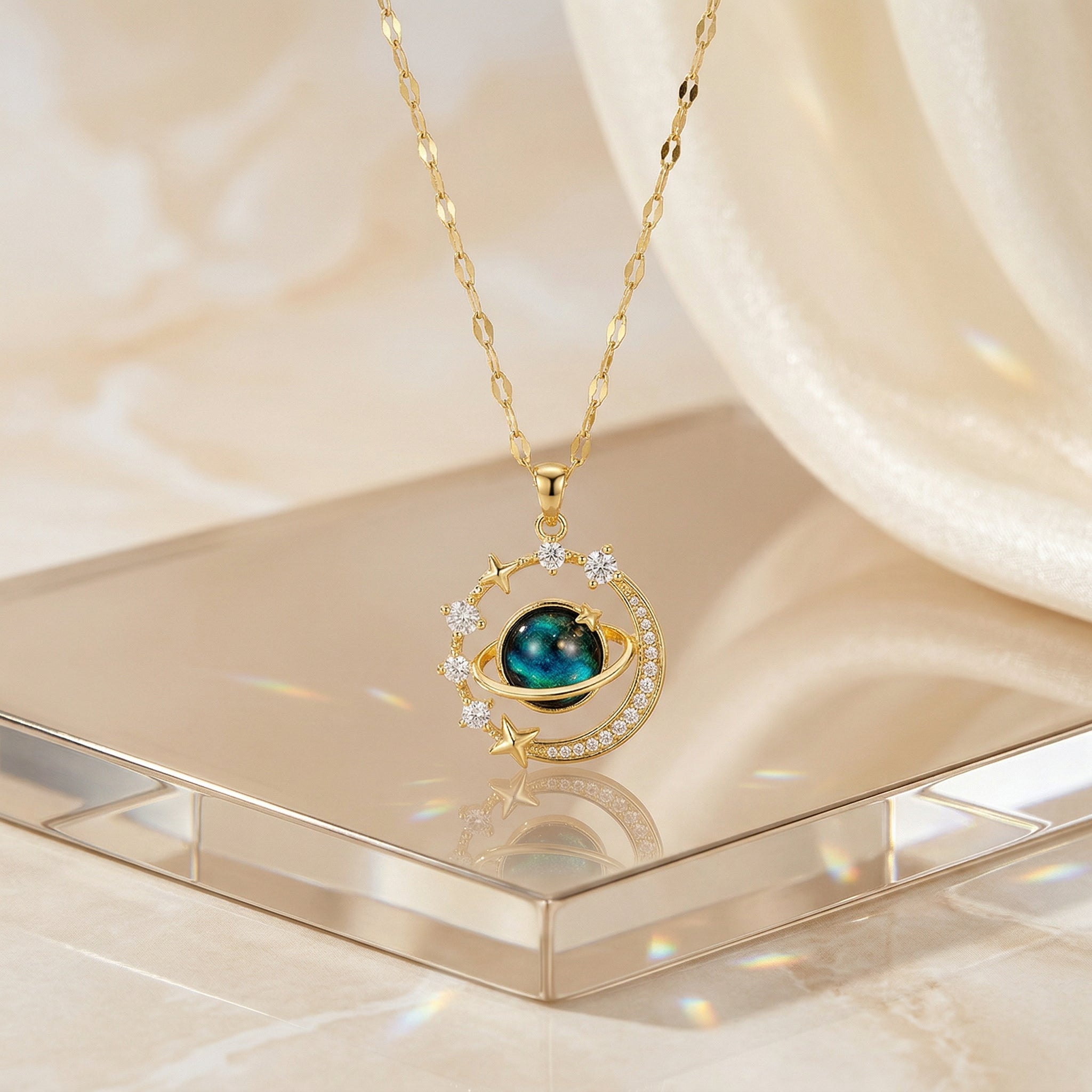 Celestial Star Necklace – 18k Gold Plated